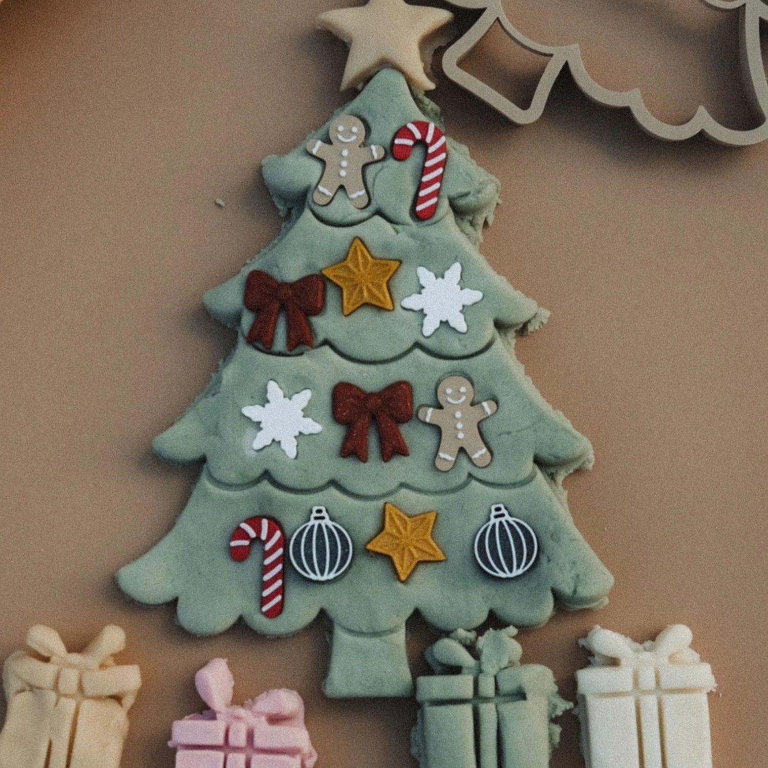 Christmas Tree Playdough Decorating Kit