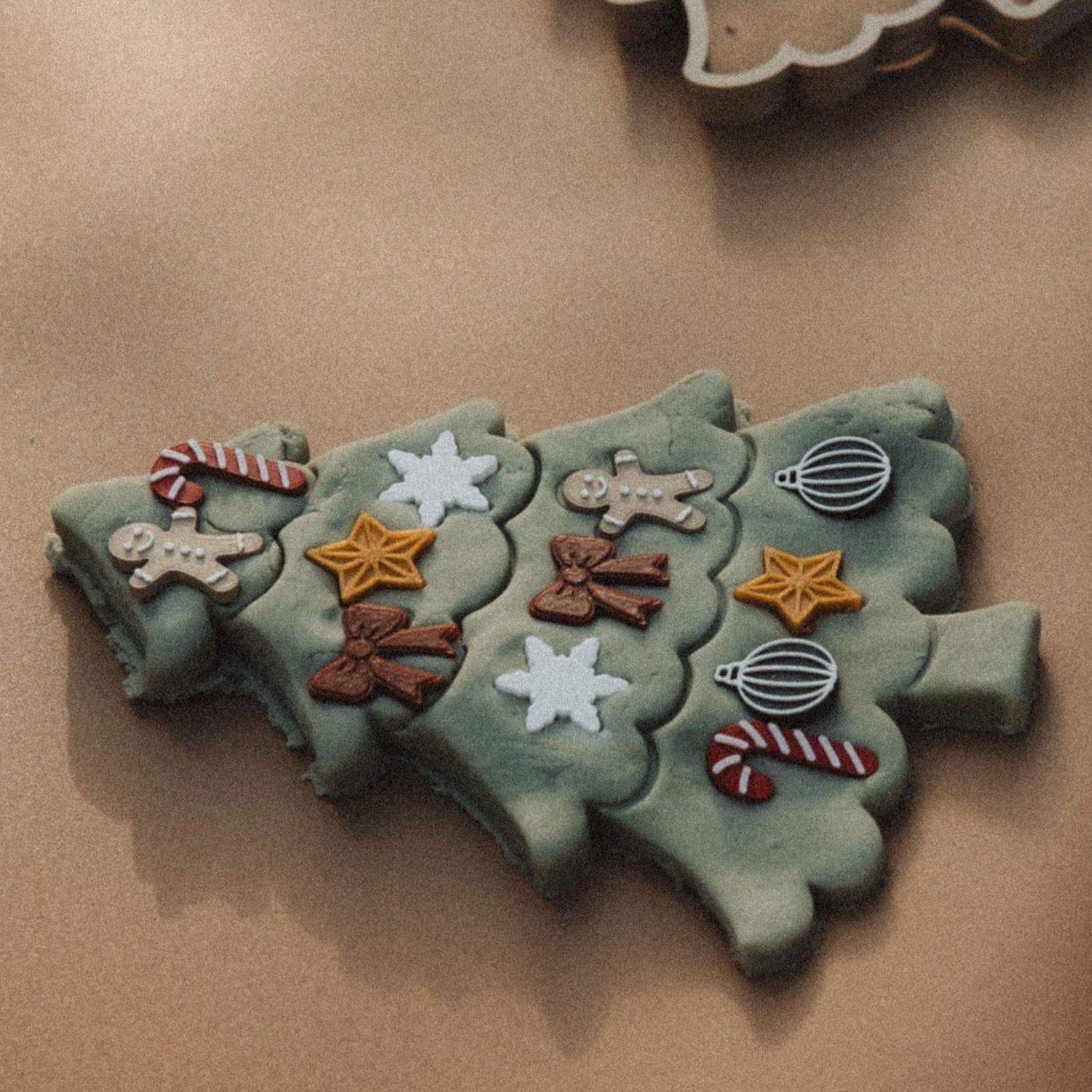 Christmas Tree Playdough Decorating Kit