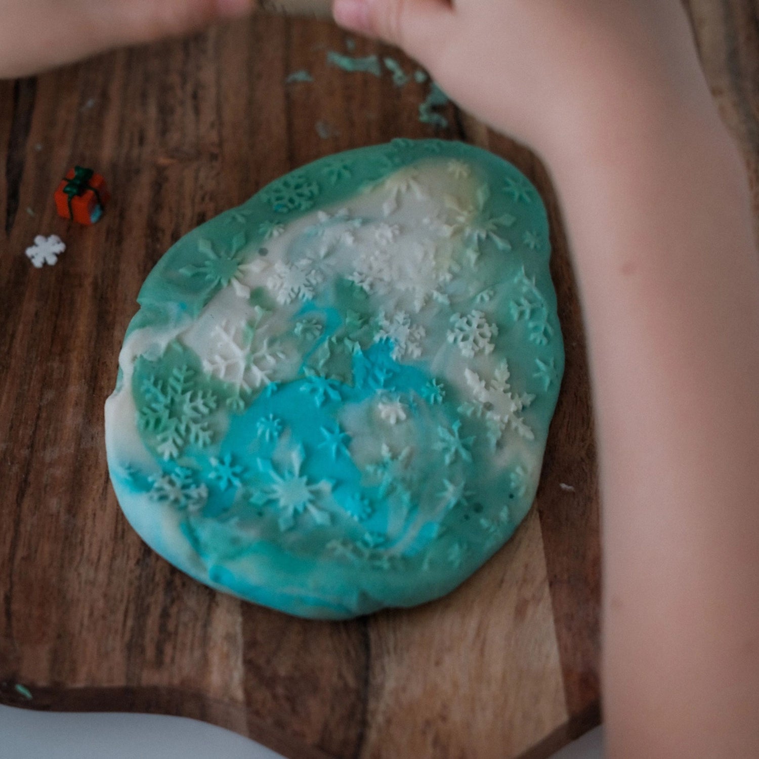 Eco Playdough Roller (Snowflake)