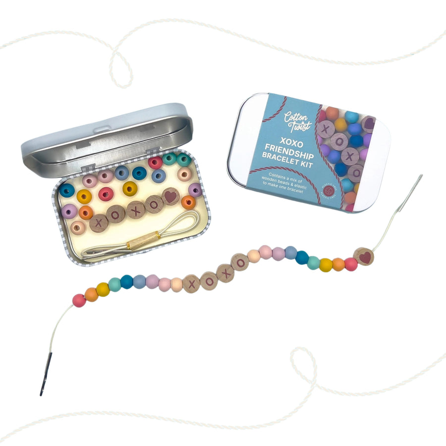 XOXO Friendship Bracelet Craft Kit (Rainbow)
