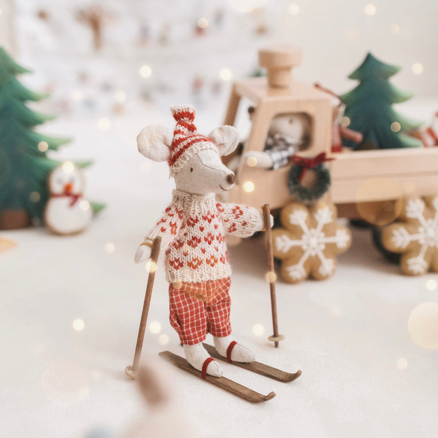 Maileg Winter Mouse with Ski Set - Red (Mum)