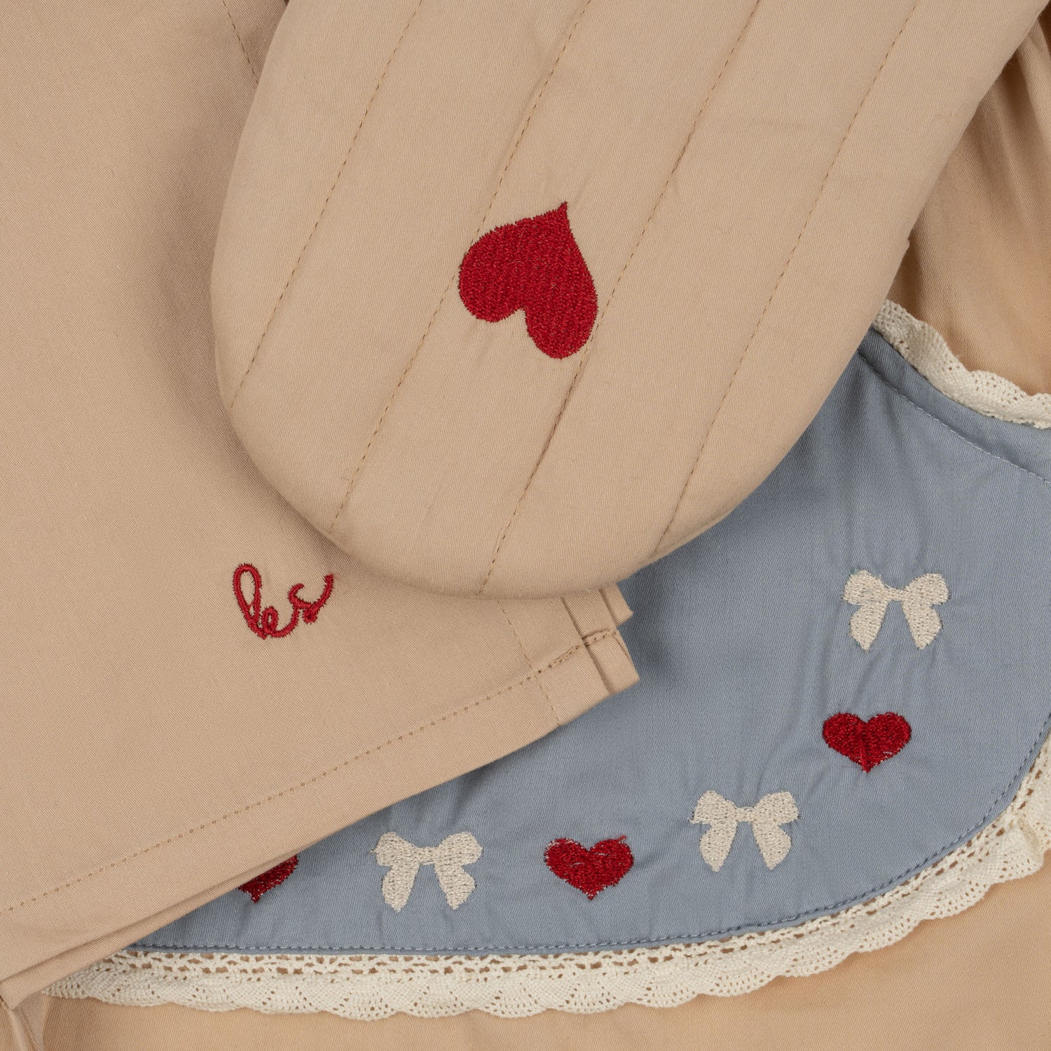 Kids Apron & Oven-Mitt Set by Konges Sløjd