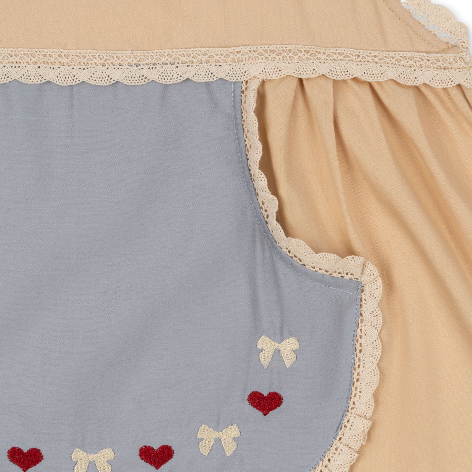 Kids Apron & Oven-Mitt Set by Konges Sløjd