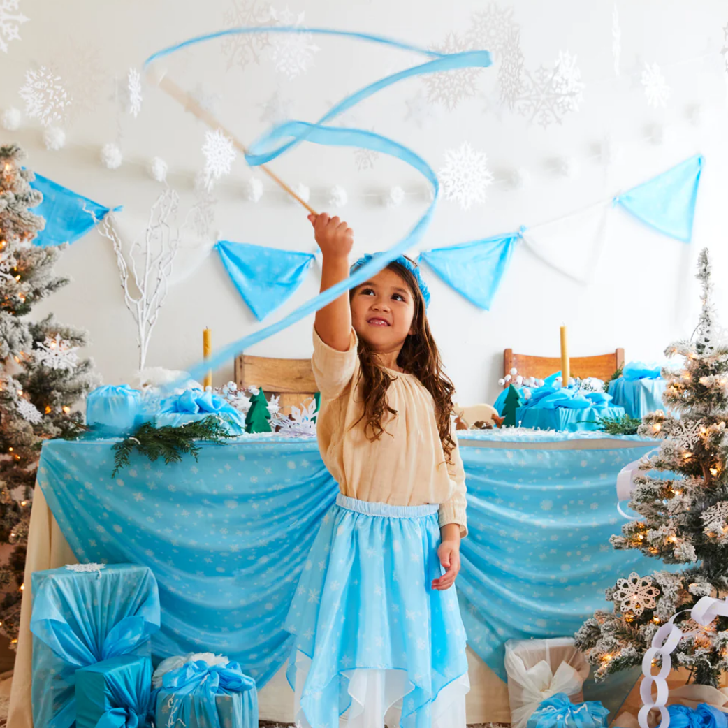 Sarah's Silks Silk & Wood Streamer (Snowflake)