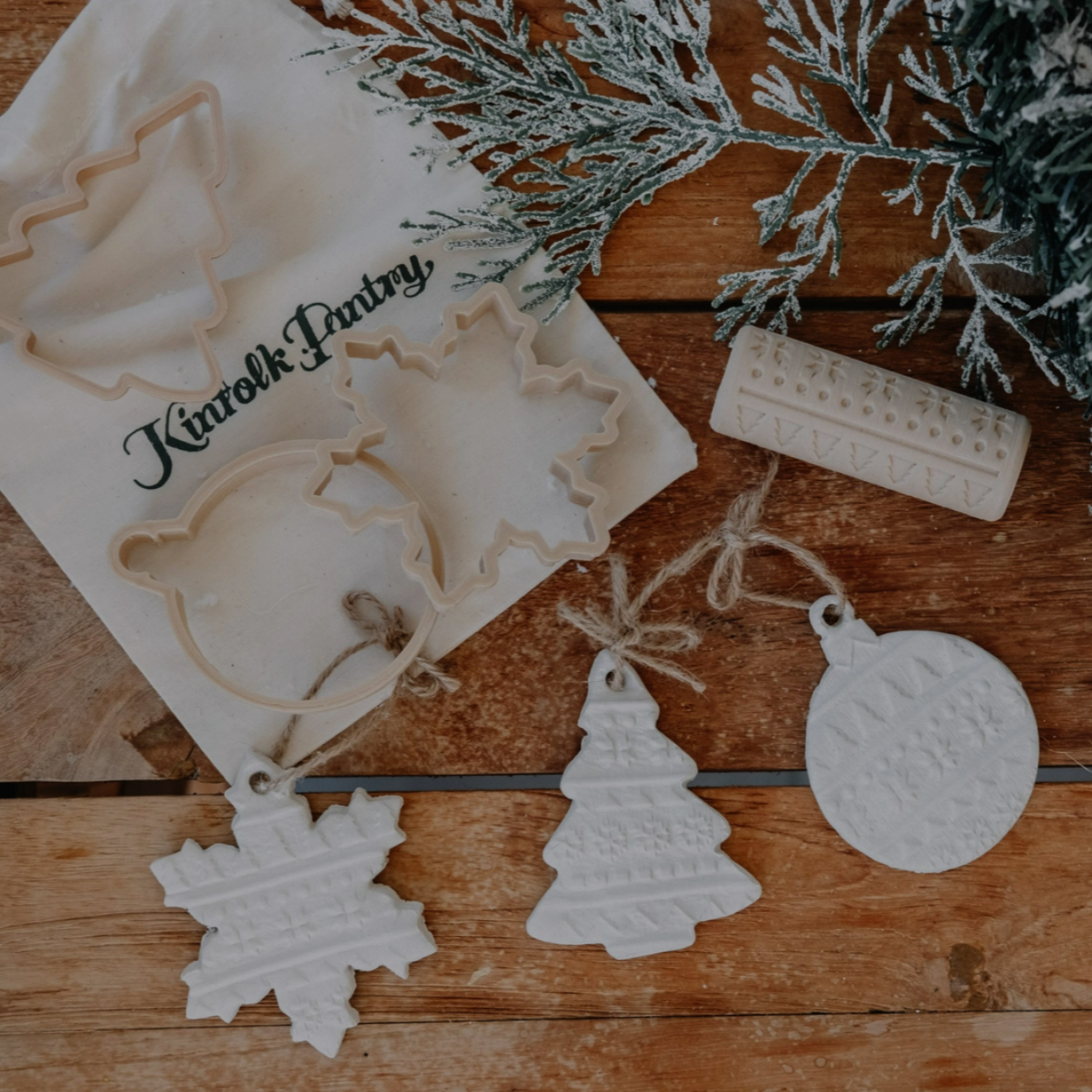 Christmas Eco Cutter & Roller Playdough Set