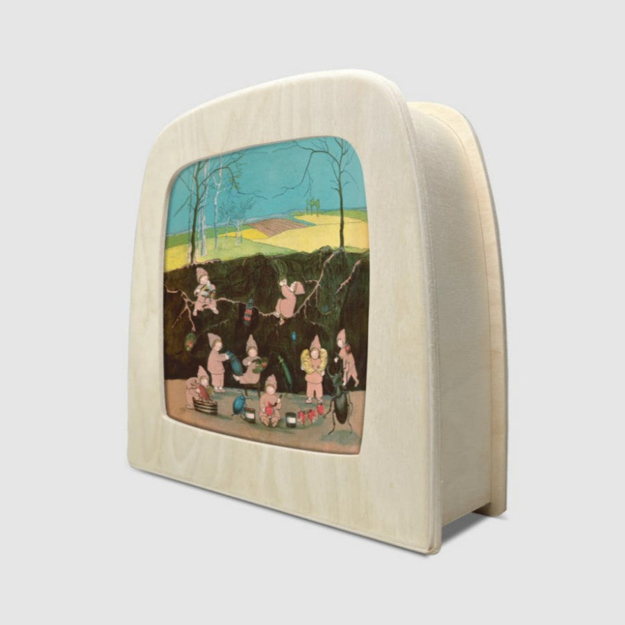 Toverlux Silhouette | The Story of the Root Children - Winter