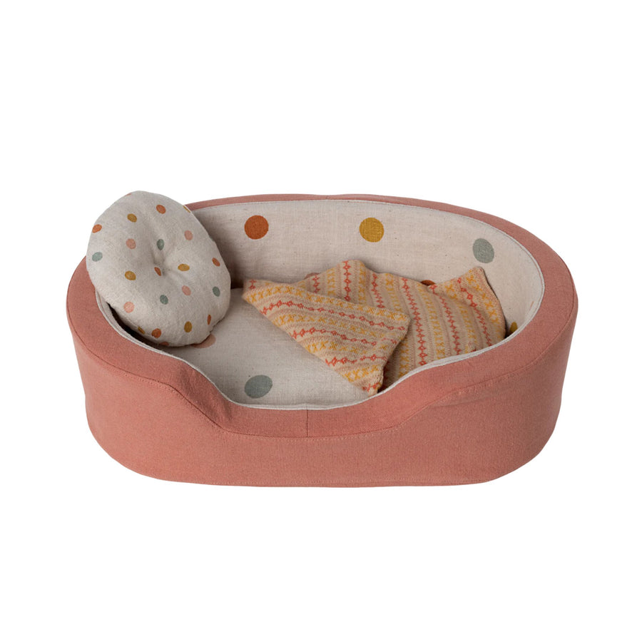 Maileg Cosy Basket for Kittens  - Medium (Coral)