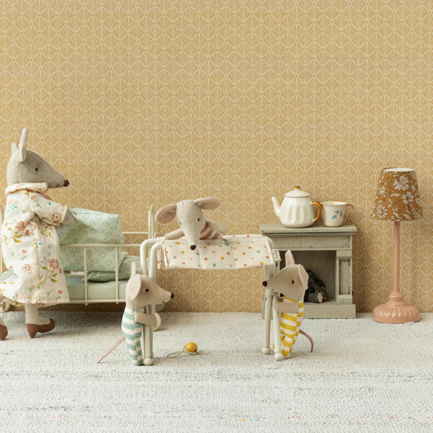 Maileg Nursery Table - Off White (Baby Mouse)