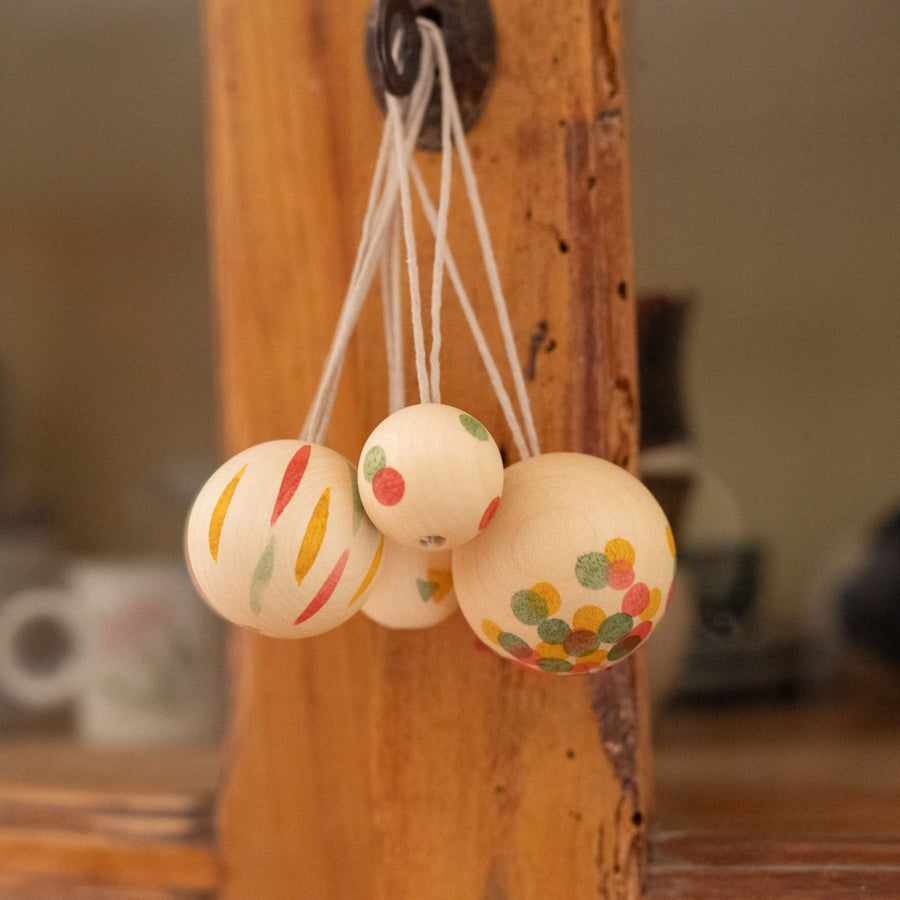 Grapat Wooden Ornament (Wonder Balls)