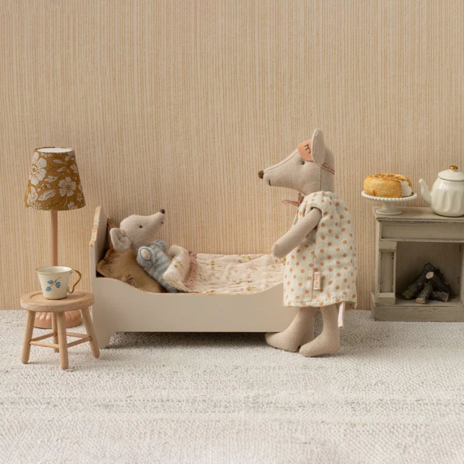 Maileg Wooden Double Bed - Off White NEW 2025 (Big Brother/Sister Mouse)