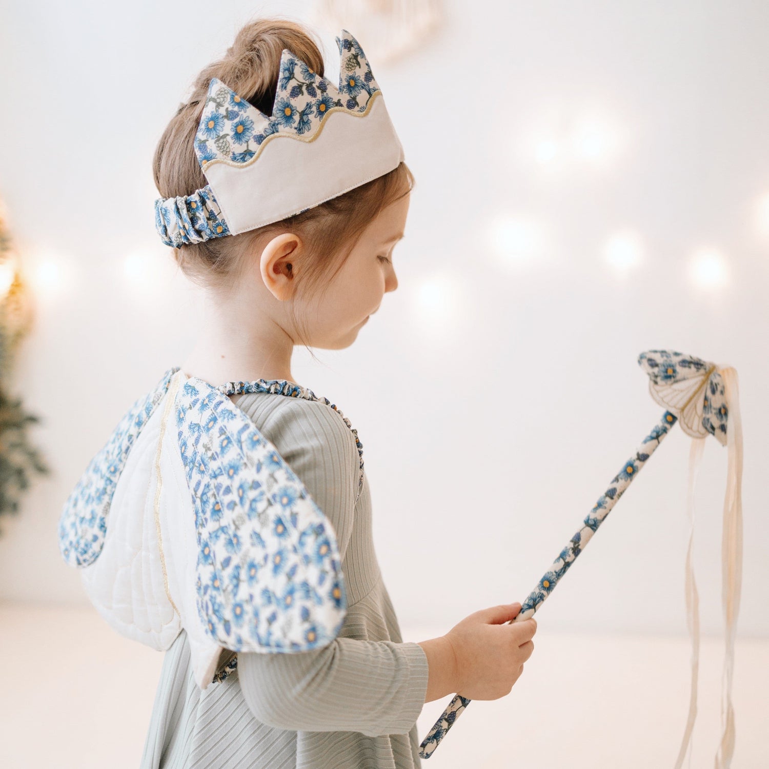 Konges Slojd Dress Up Play Butterfly Costume (100% Organic Cotton) by Konges Sløjd Organic Cotton Butterfly Costume for Kids | Dress Up Butterfly Wings I The Playful Peacock
