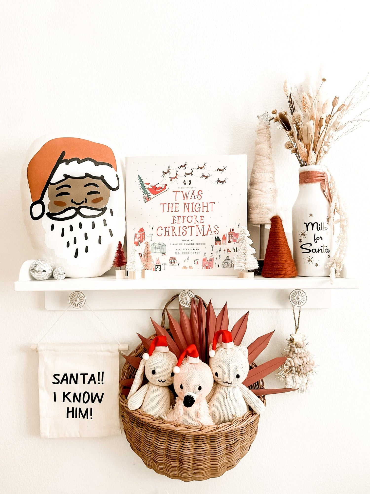 Imani Collective Décor Santa! I Know Him! Hang Sign