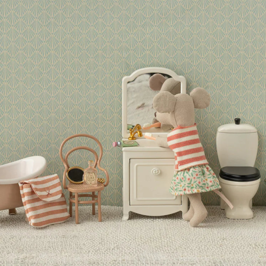 Small Furniture & Accessories (Mouse-Sized 1:12)