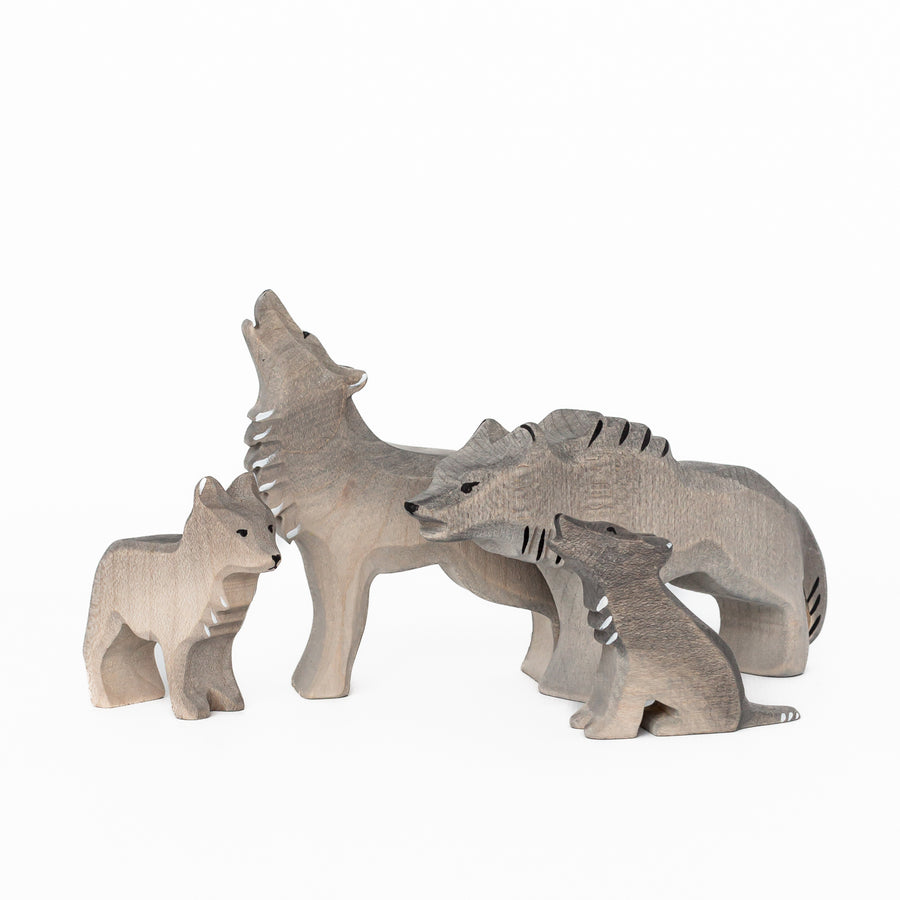 Wolves Family Set (Set of 4)