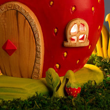 PRE-ORDER Bumbu Wooden Strawberry House
