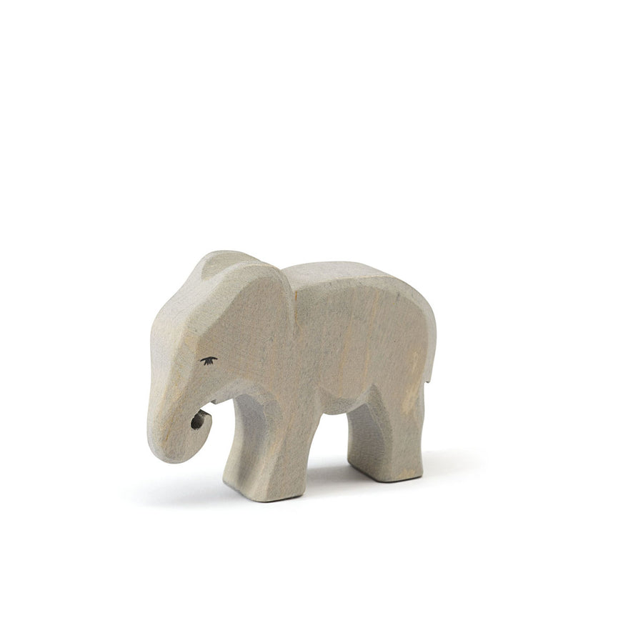 Ostheimer Elephant (Small, Eating)