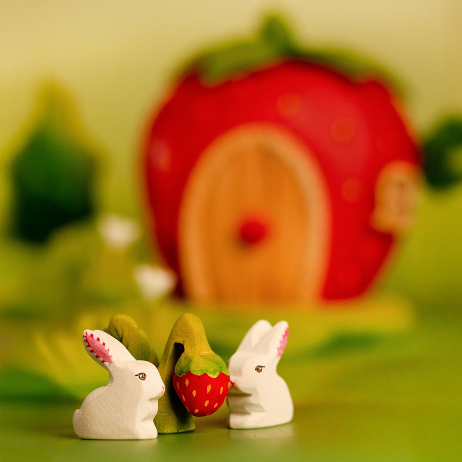 Bumbu Wooden Toy Strawberry Plant