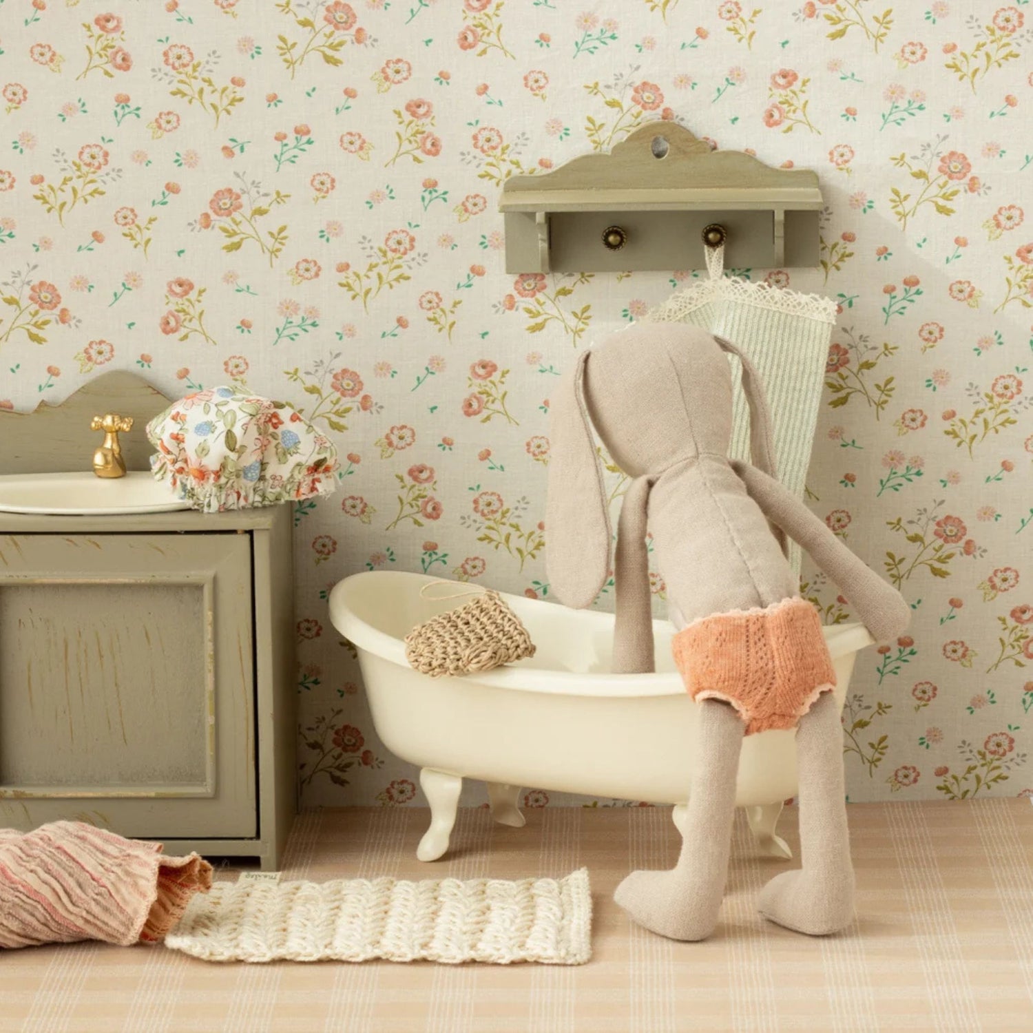 Maileg Bathtub (Miniature)