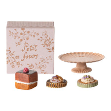 Maileg Cakes & Cakestand (Mini)