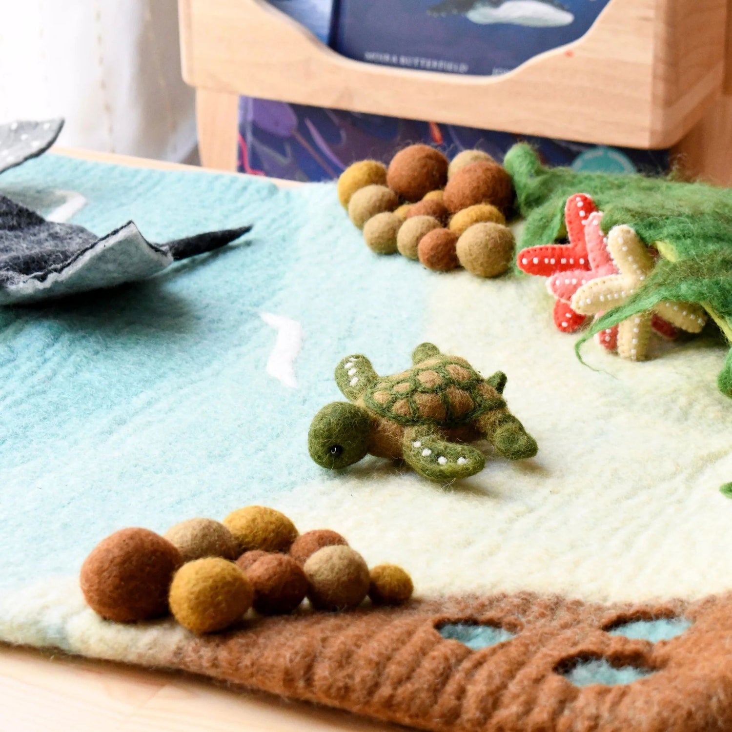Felt Sea and Rockpool Playmat Playscape (Large)