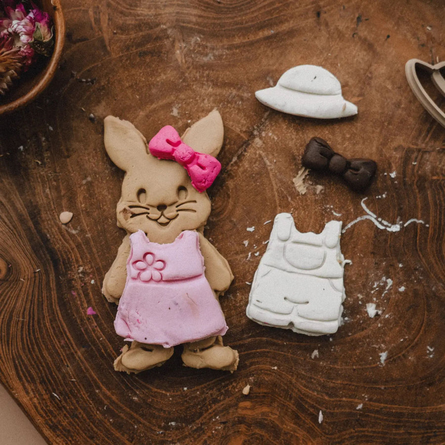 Bunny Dress-Up Eco-Cutter Playdough Set