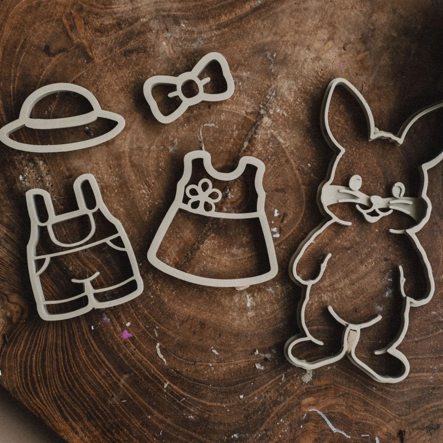 Bunny Dress-Up Eco-Cutter Playdough Set