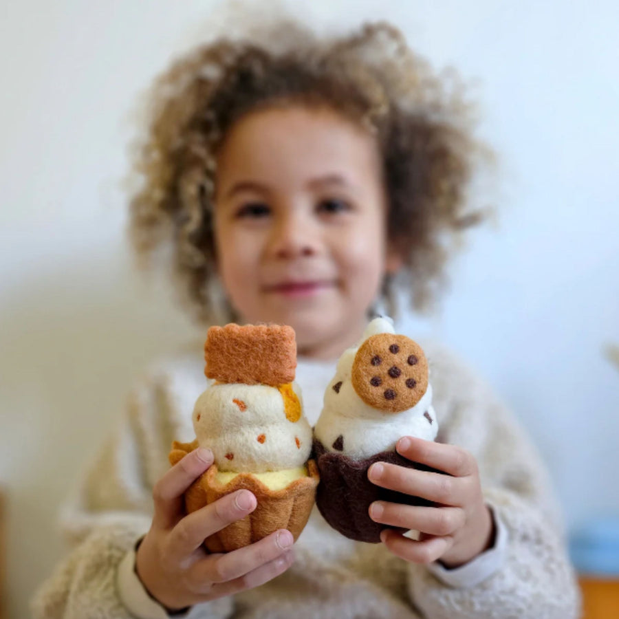Felt Giant Cookies and Cream Cupcake | Play Food