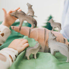 Wolves Family Set (Set of 4)