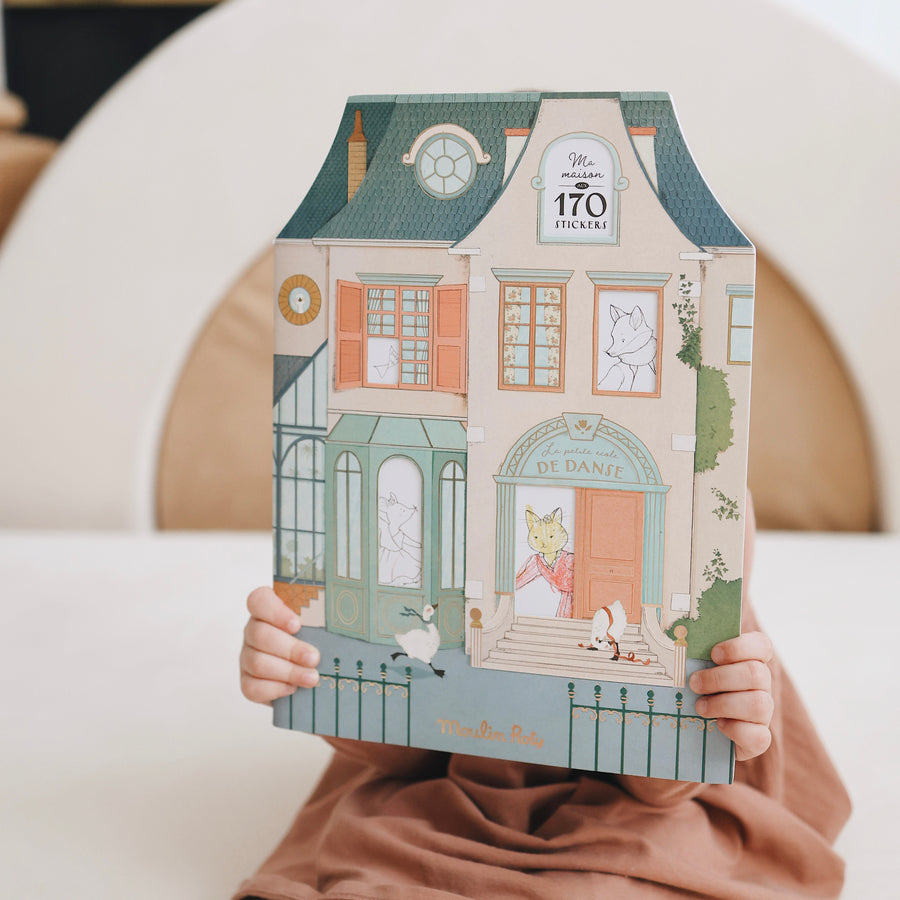 Sticker and Colouring Book (The Little Dance School)