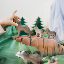 Wolves Family Set (Set of 4)