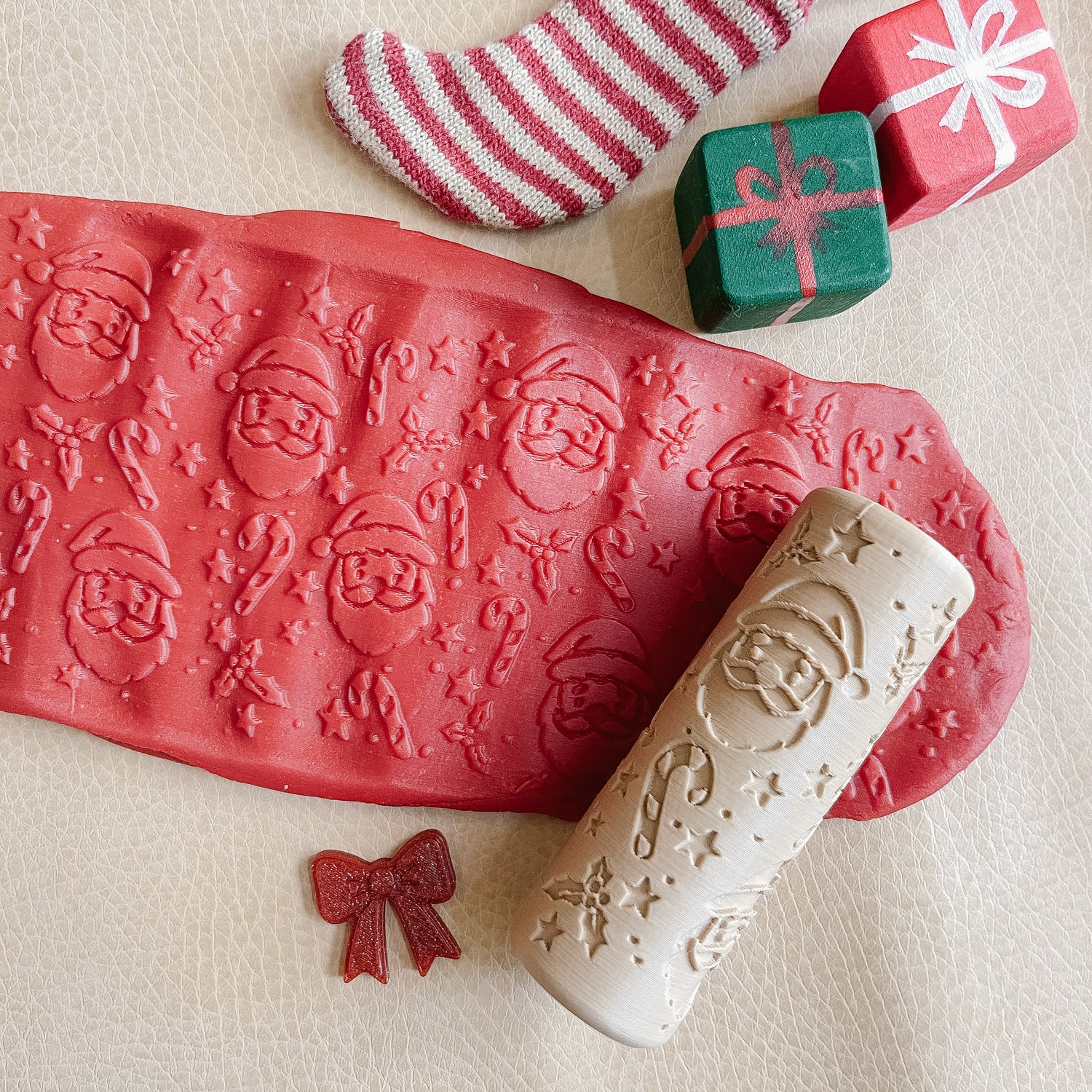 Eco Playdough Roller (Santa Christmas)