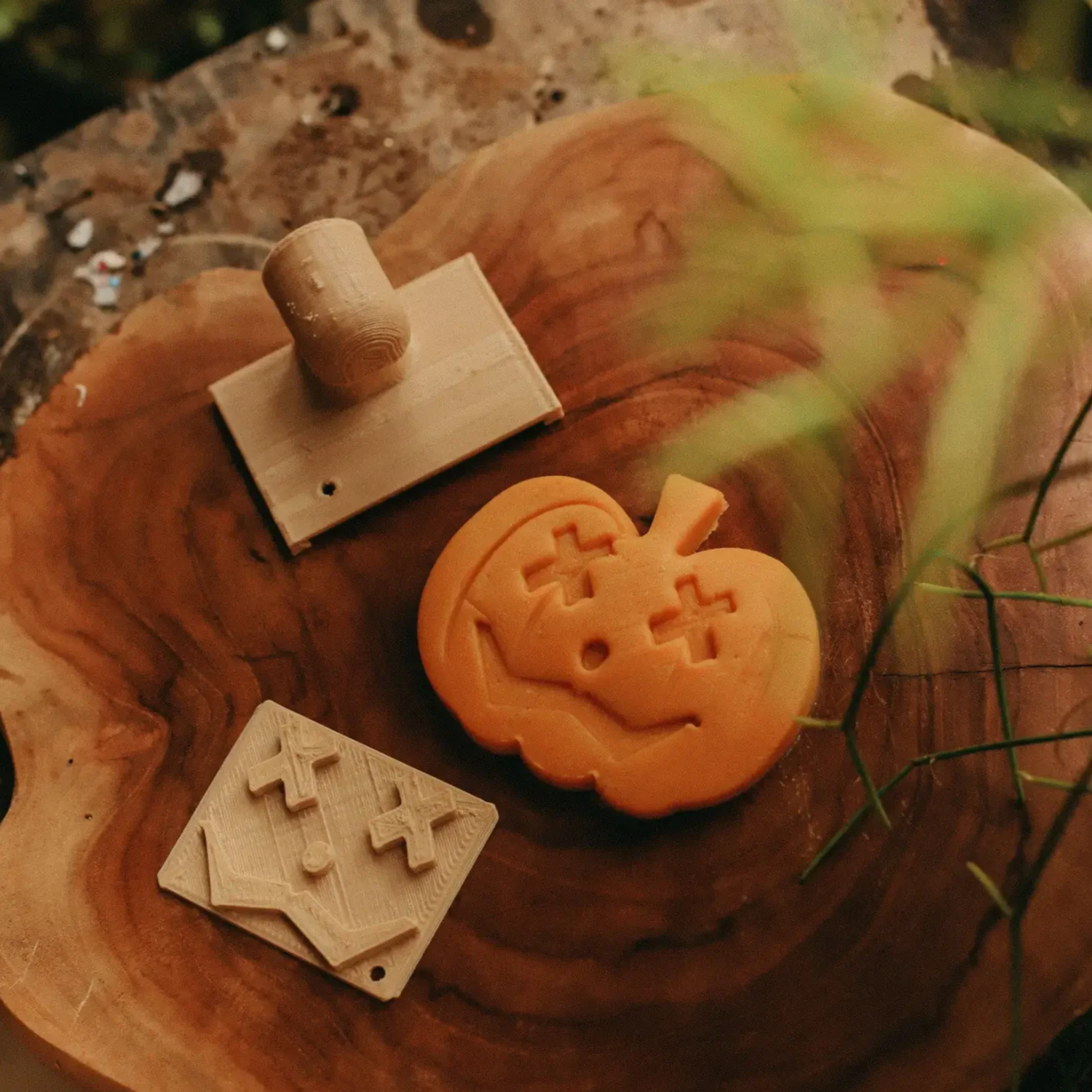 Halloween Jack-o'-Lantern Eco Playdough Stamp Set (with handle)