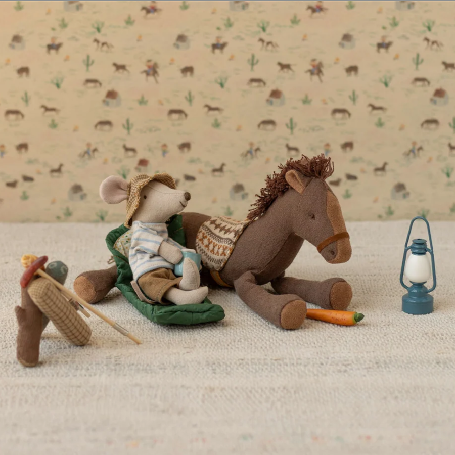 Maileg Hiker Mouse 2025 - Stripes (Big Brother)