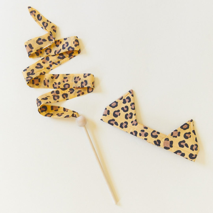 Mini Cheetah Silk & Wood Streamer by Sarah's Silks