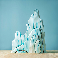 Wooden Icy Cliffs and Big Penguin Family Set
