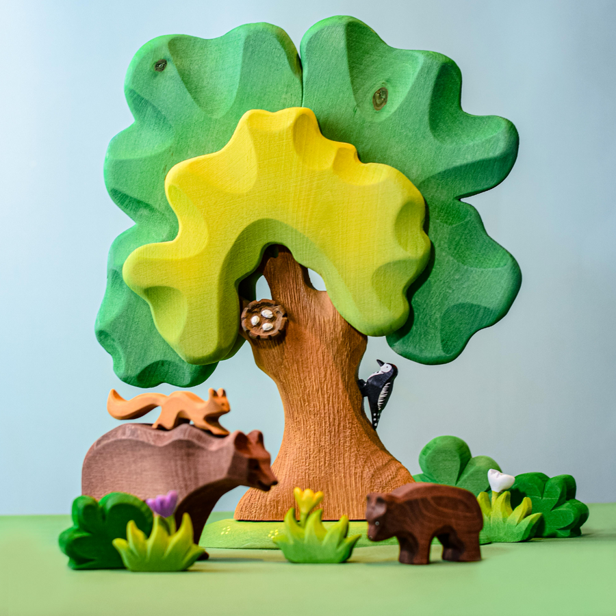 Large Oak Tree (Green)