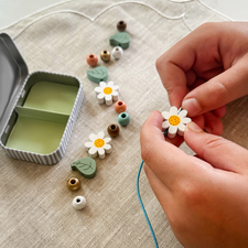 Daisy Bracelet Craft Kit