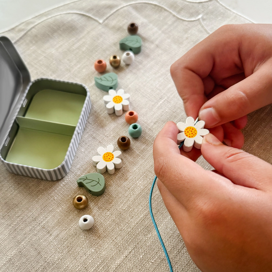 Daisy Bracelet Craft Kit