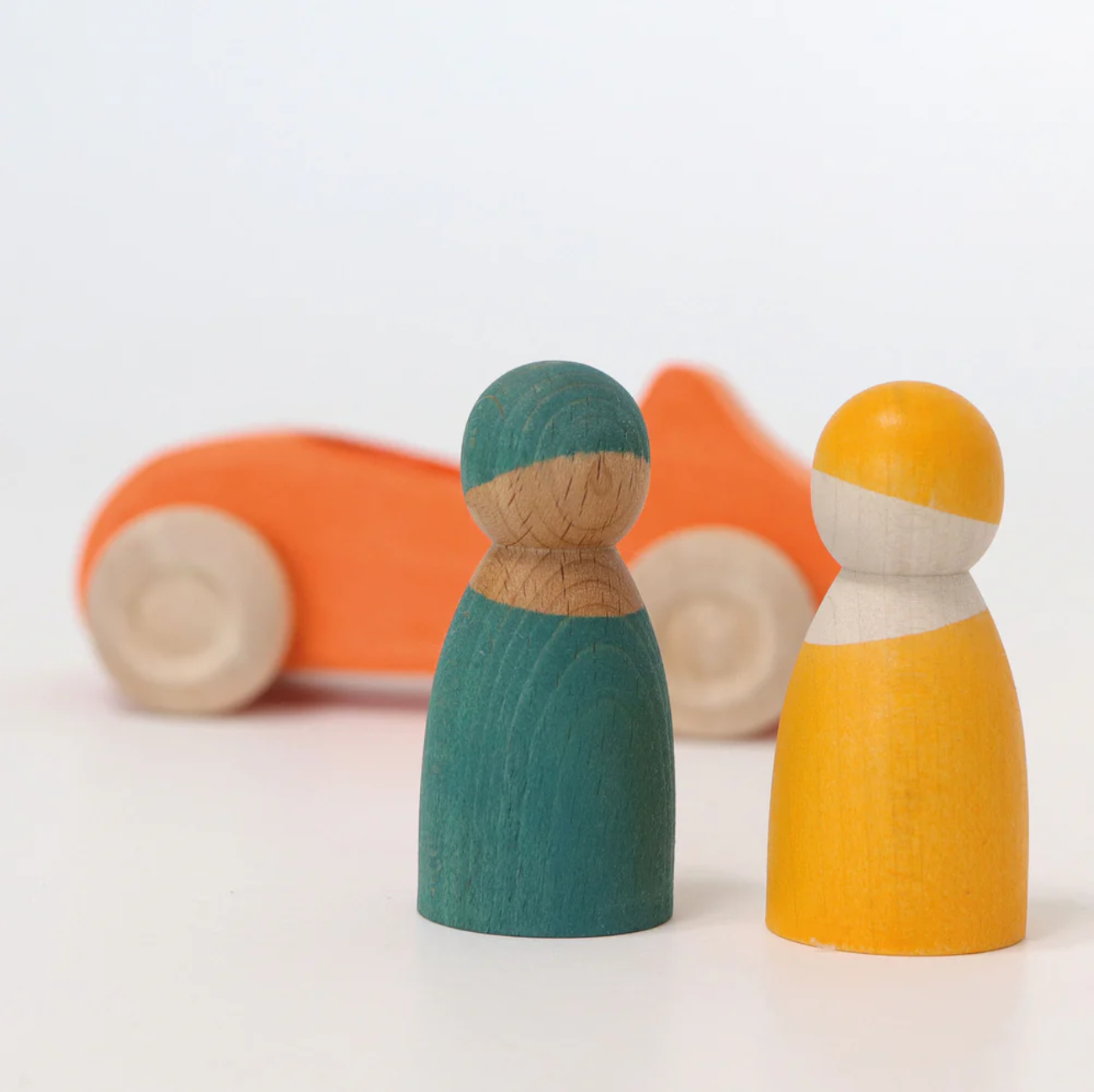 Grimm's Large Convertible Car with Two Rainbow Friends (Orange)