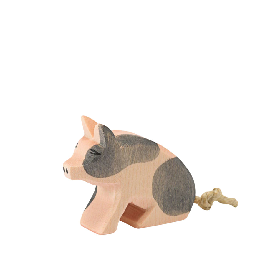 Ostheimer Spotted Piglet (Sitting)