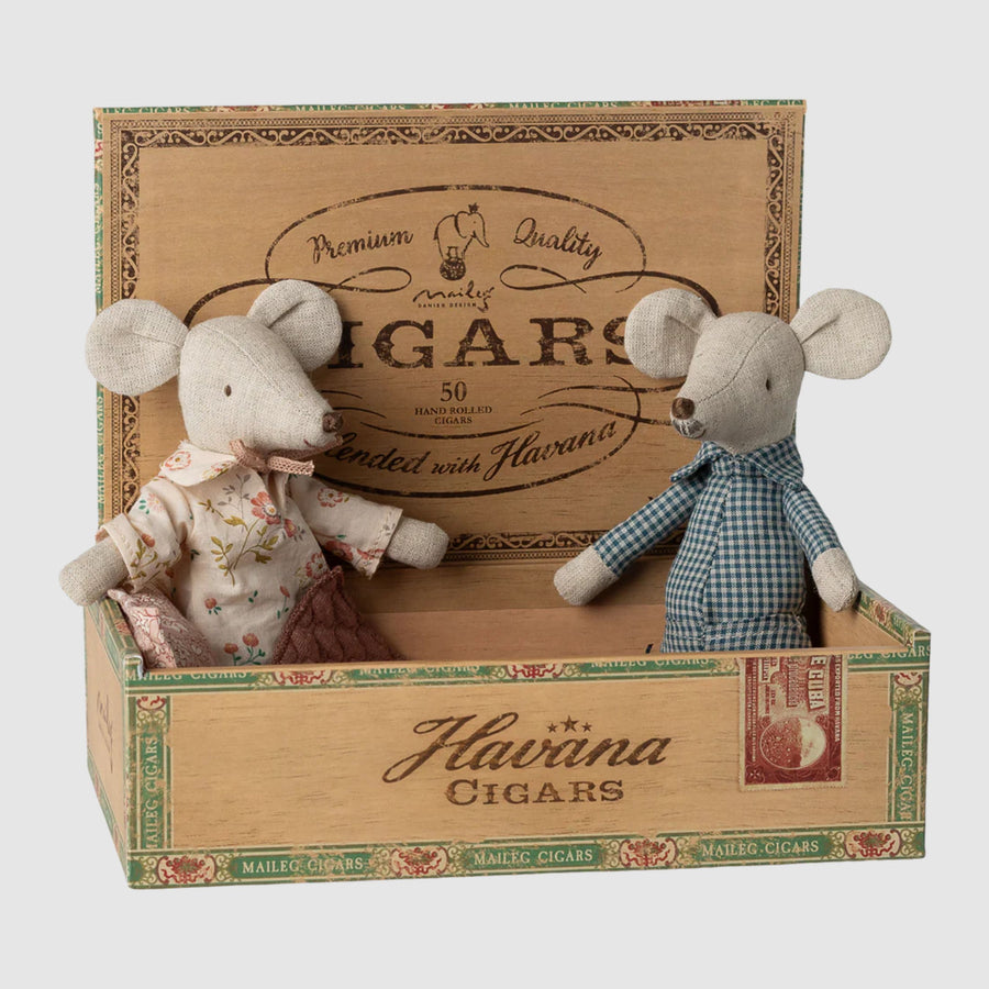 PRE-ORDER Maileg Mice in Cigarbox (Grandma & Grandpa) - NEW 2026