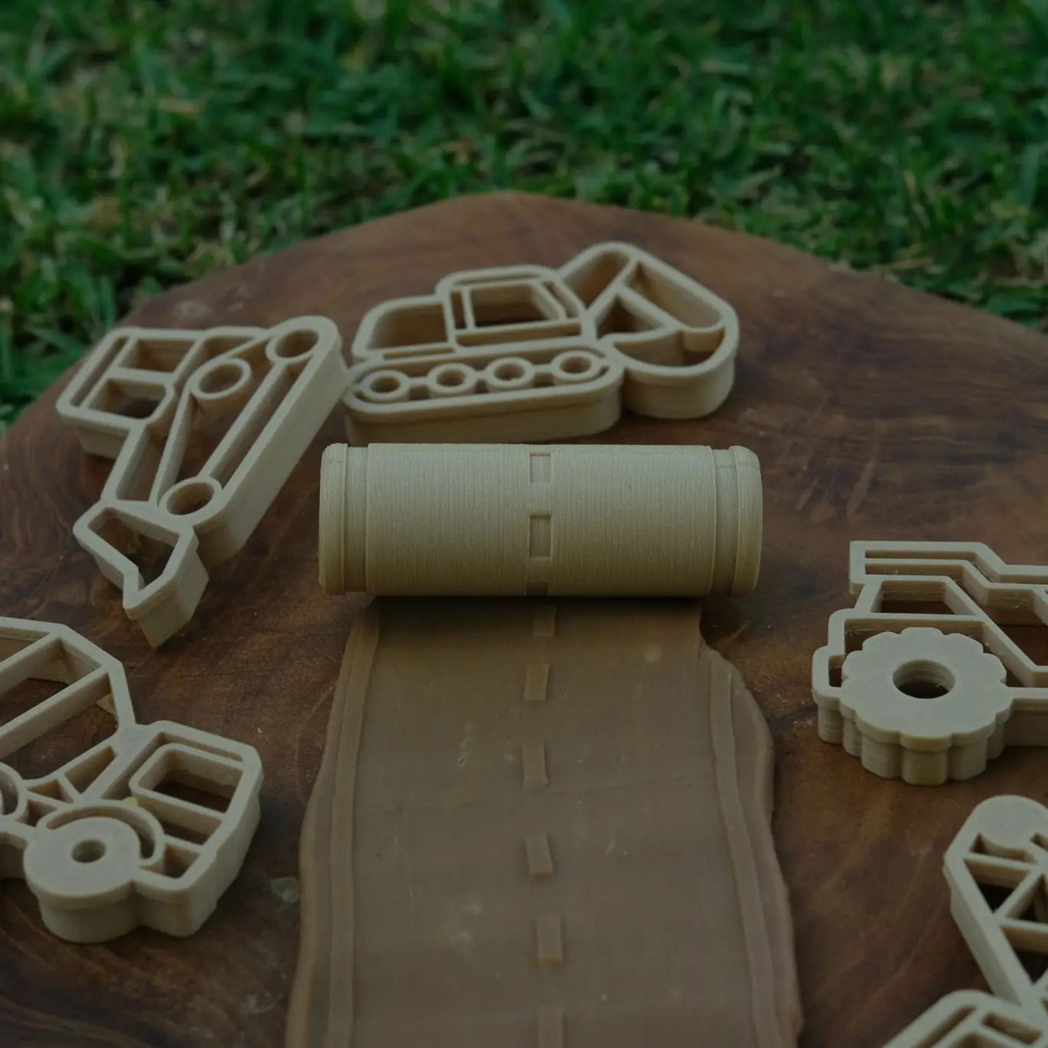 Eco Playdough Roller (Road)