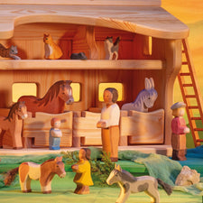 Ostheimer Cat (Sitting)