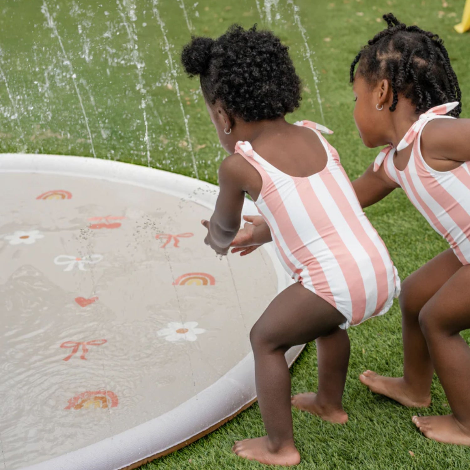 Sprinkler Splash Pad for Kids (Bows & Bloom)