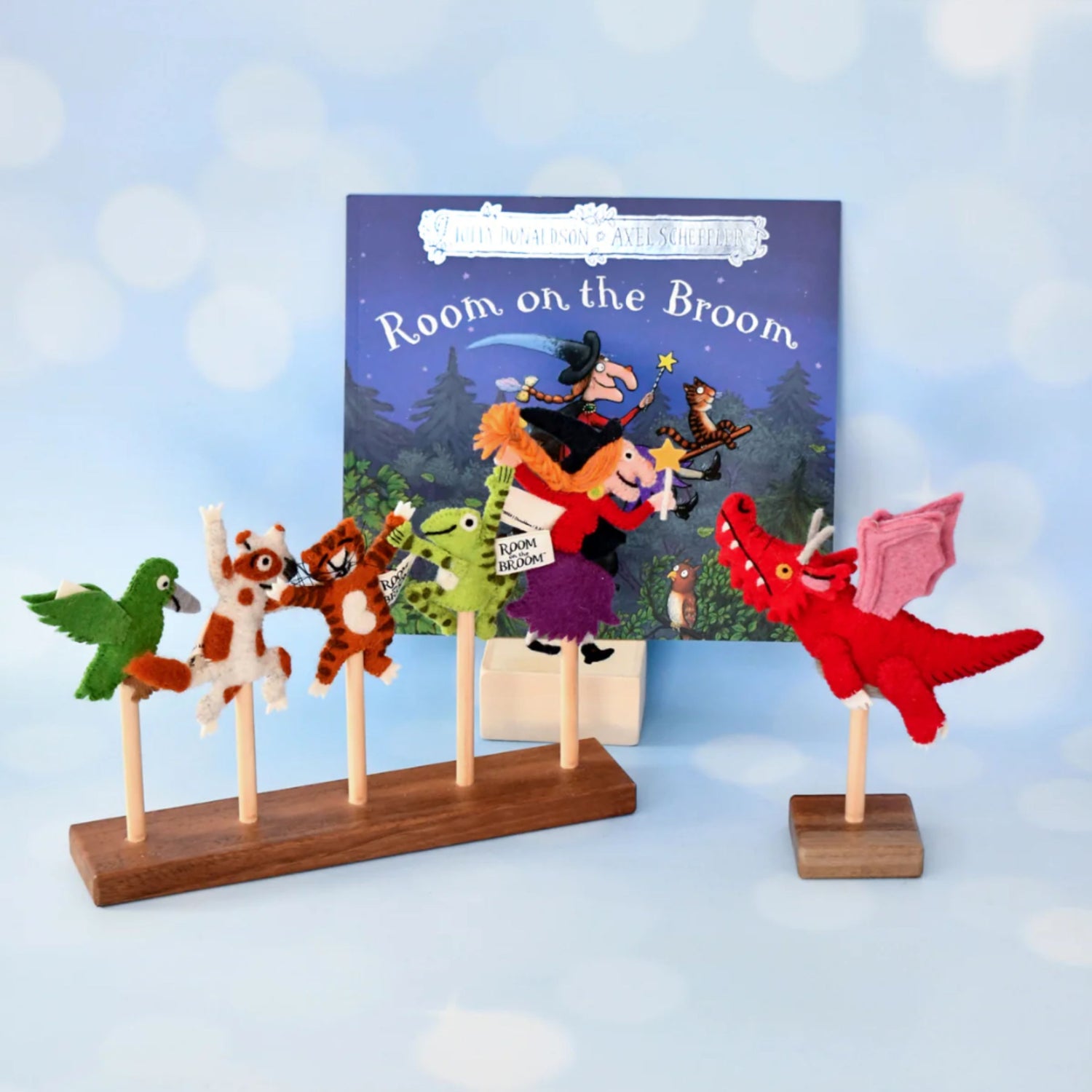 Room On The Broom® Finger Puppets Set