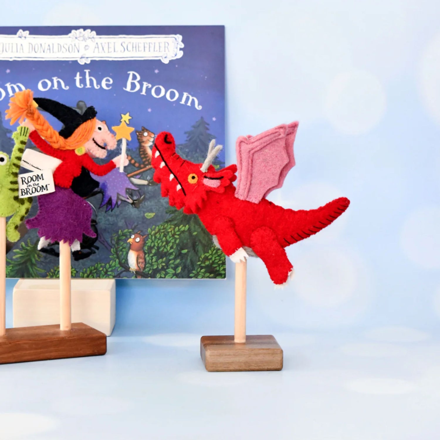 Room On The Broom® Finger Puppets Set