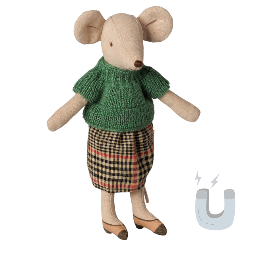 PRE-ORDER Grandma Mouse