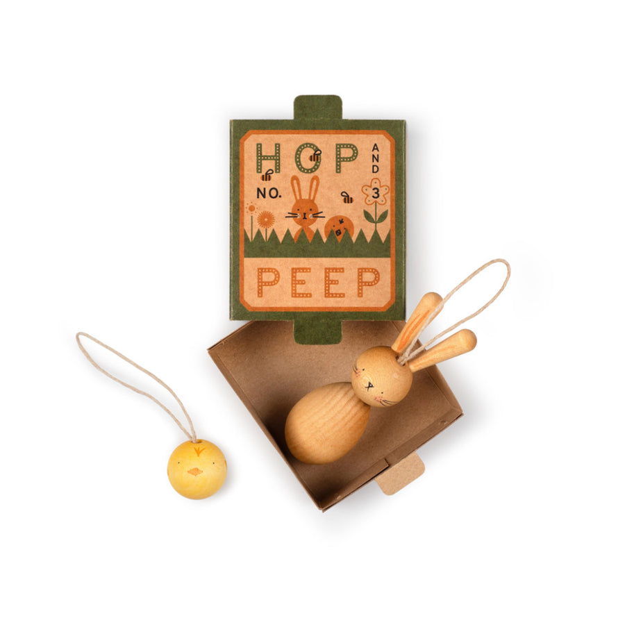 Grapat Wooden Ornament  Set (Hop and Peep)