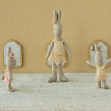 PRE-ORDER Maileg Rabbit - Cream Ballet Suit and Skirt (SIZE 1) (ARRIVING IN AUG)