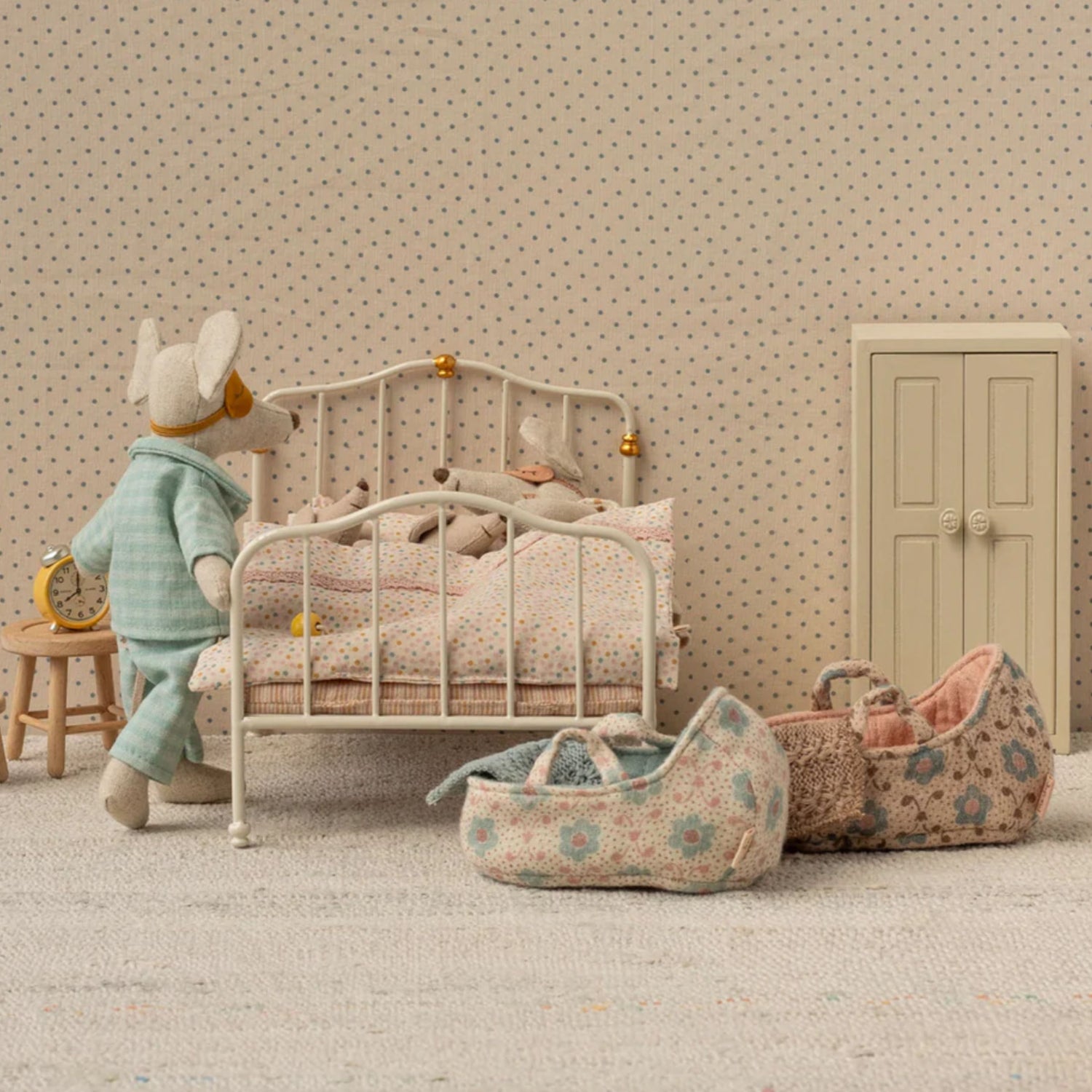 PRE-ORDER Maileg Carry Cot - Rose (Baby Mouse)